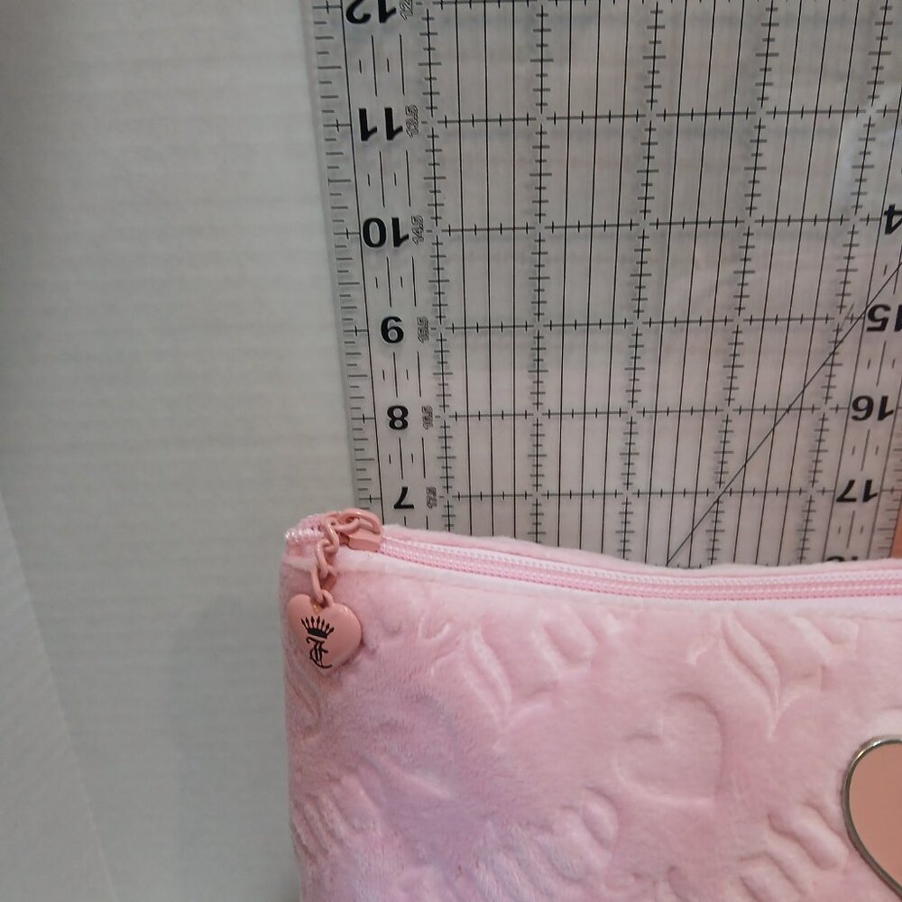Juicy Couture - Set ot 2 Light Pink Velour Makeup Bags - Picture 4 of 11
